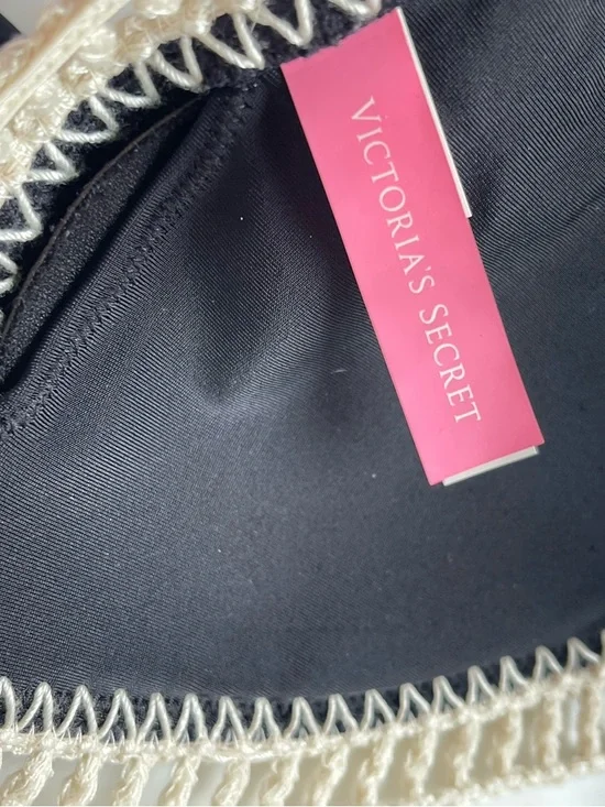 Victoria's Secret Black Crochet Bikini Top small - Picture 4 of 5